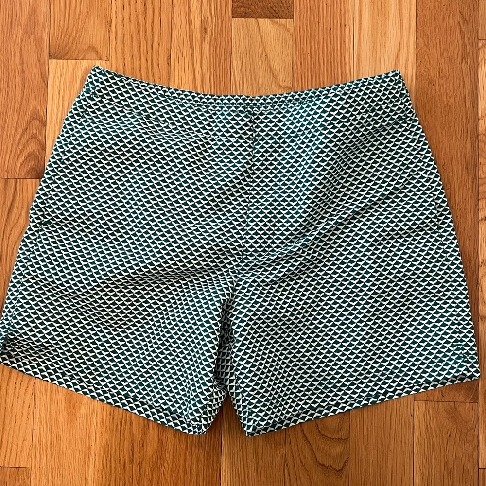 Men’s Large Vineyard Vines Chappy Swim Trunks